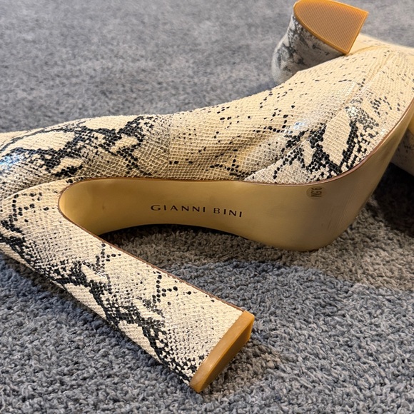 Gianni Bini Snake Print Peep-Toe Heels - Picture 8 of 8